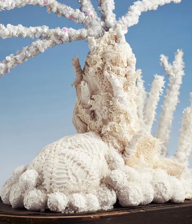 Aude Bourgine create beautiful coral sculptures.